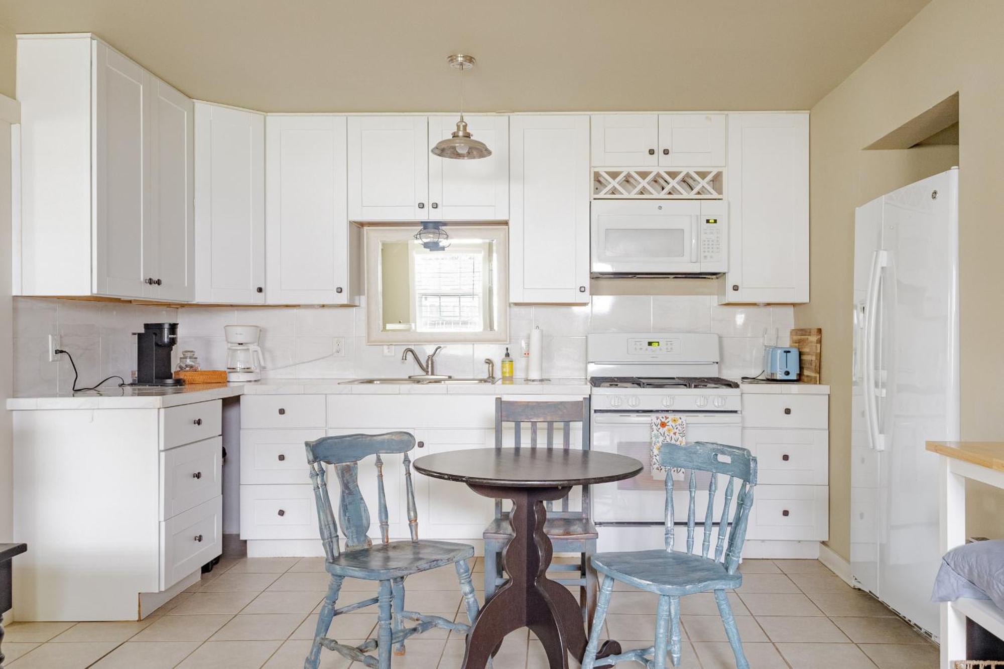 Elm Street Cottage Сегин Экстерьер фото
